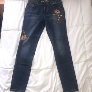 Embroidered denim jeans